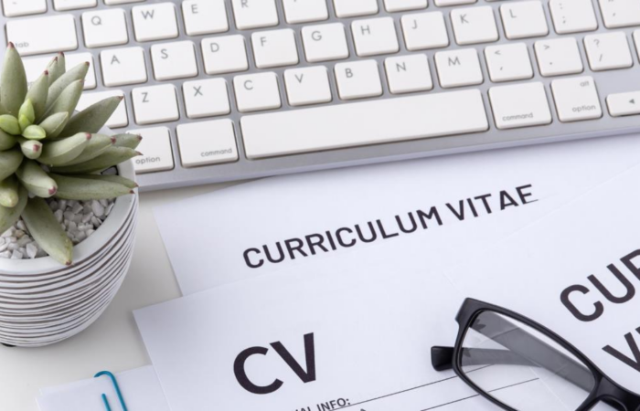 Stand Out from the Crowd: Tailoring Your CV for Apprenticeship Success!